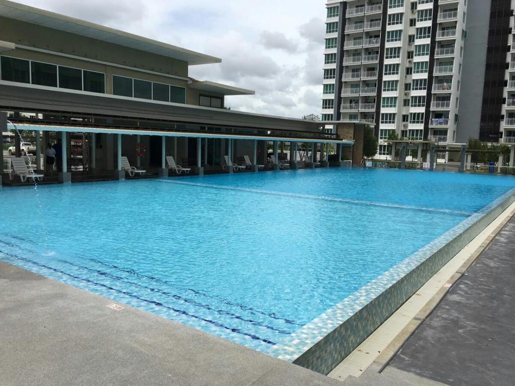 Sandakan Spacious And Comfortable Pool View Condo Eksteriør billede